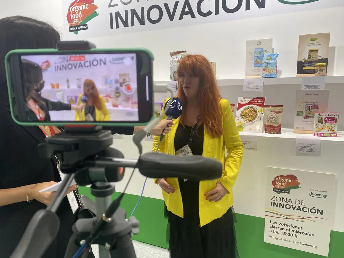 Susana Andrés Omella durante una entrevista profesional en Organic Food Iberia